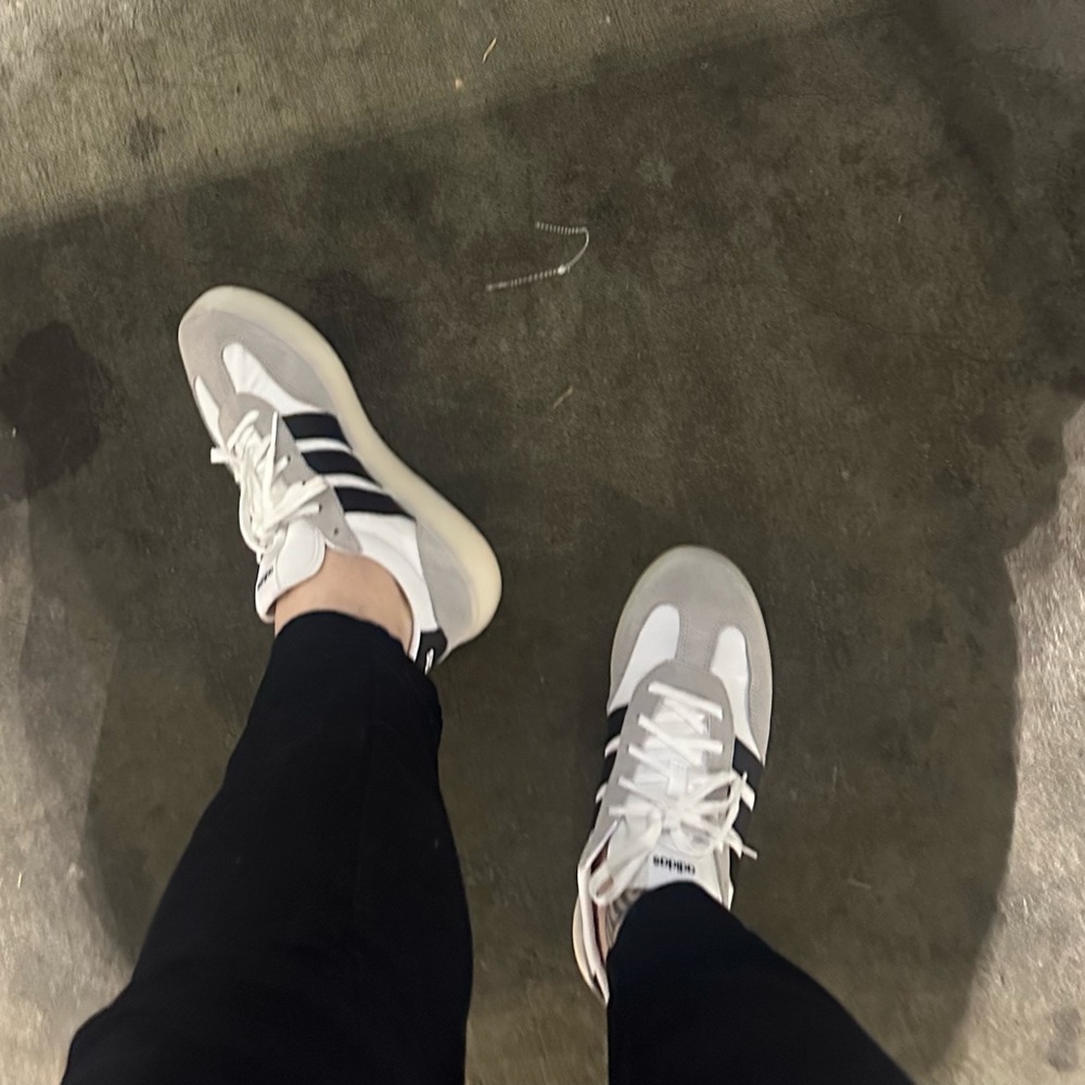 Adidas Women's Gray and White Sneakers with Black Stripes